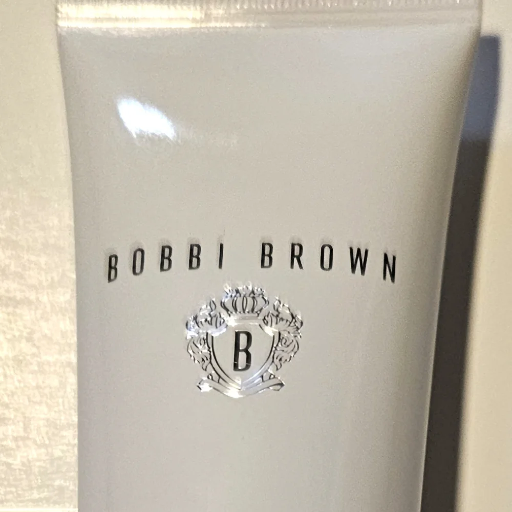 Bobbi Brown Vitamin Enriched Skin Tint SPF 15 - Golden 1 New